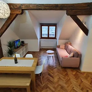 Castle View Apartment