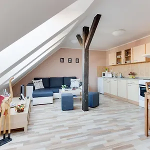 Jane's Attic Prag